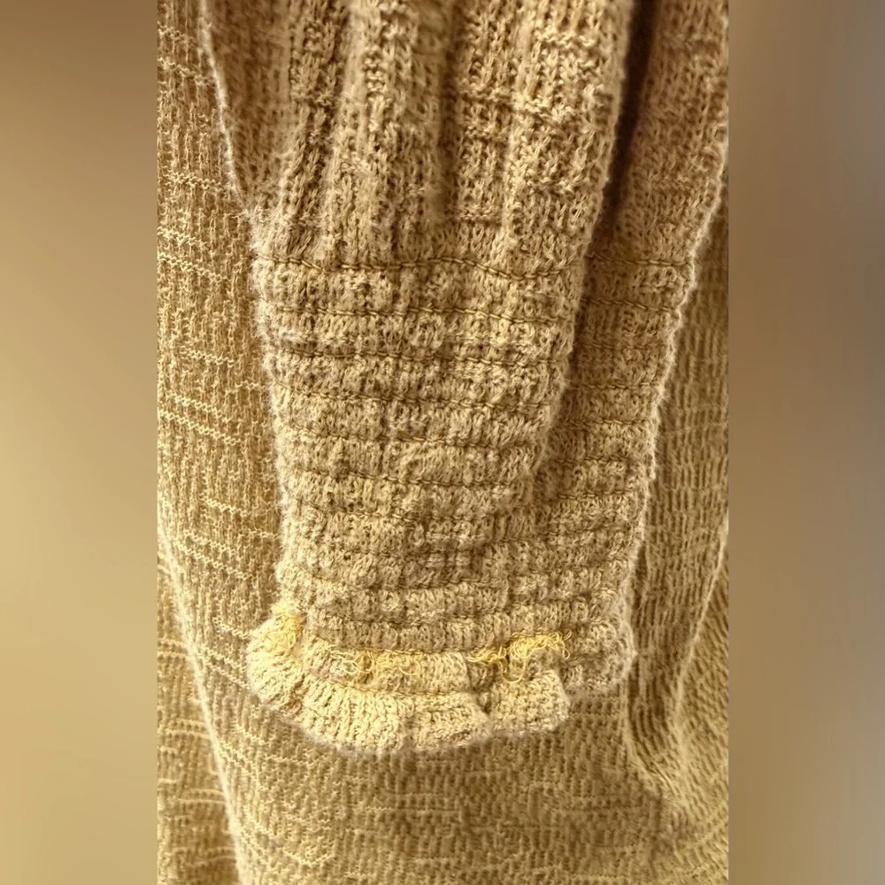 Free People Easy Breezy Henley Long Sleeve Thermal Texture Fabric Size Medium - Picture 4 of 6